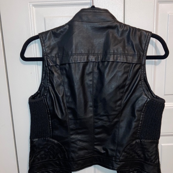 🖤 Leather Jacket Vest - Picture 2 of 2